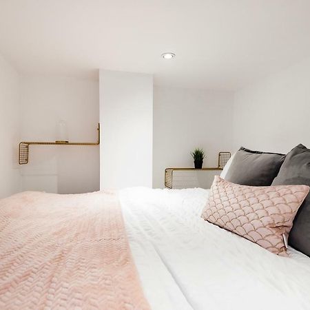 Stylish Hyde Park Apartment Londra Exterior foto
